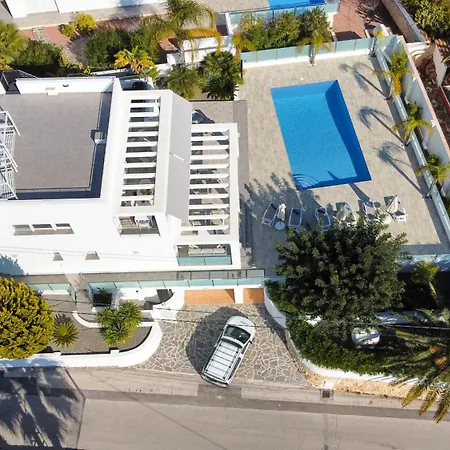 Villa Dakar - 5 Star Luxury - 8 Guests