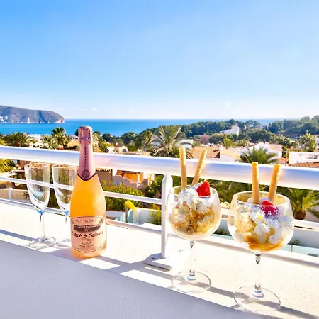 Dakar - 5 Star Luxury - 8 Guests